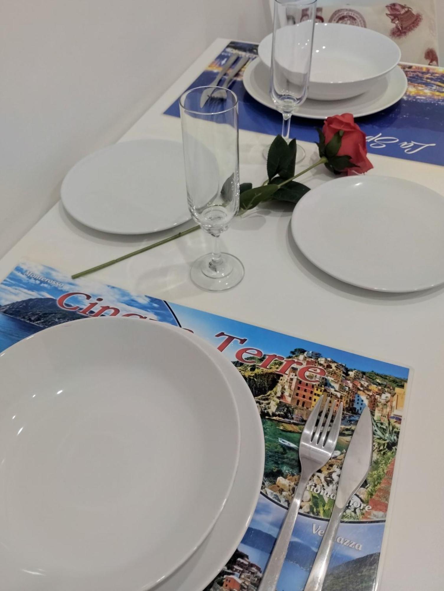 Casa Vacanze Andrea La Tua Base Per Visitare Il Mare Delle Cinque Terre Apartment La Spezia Luaran gambar